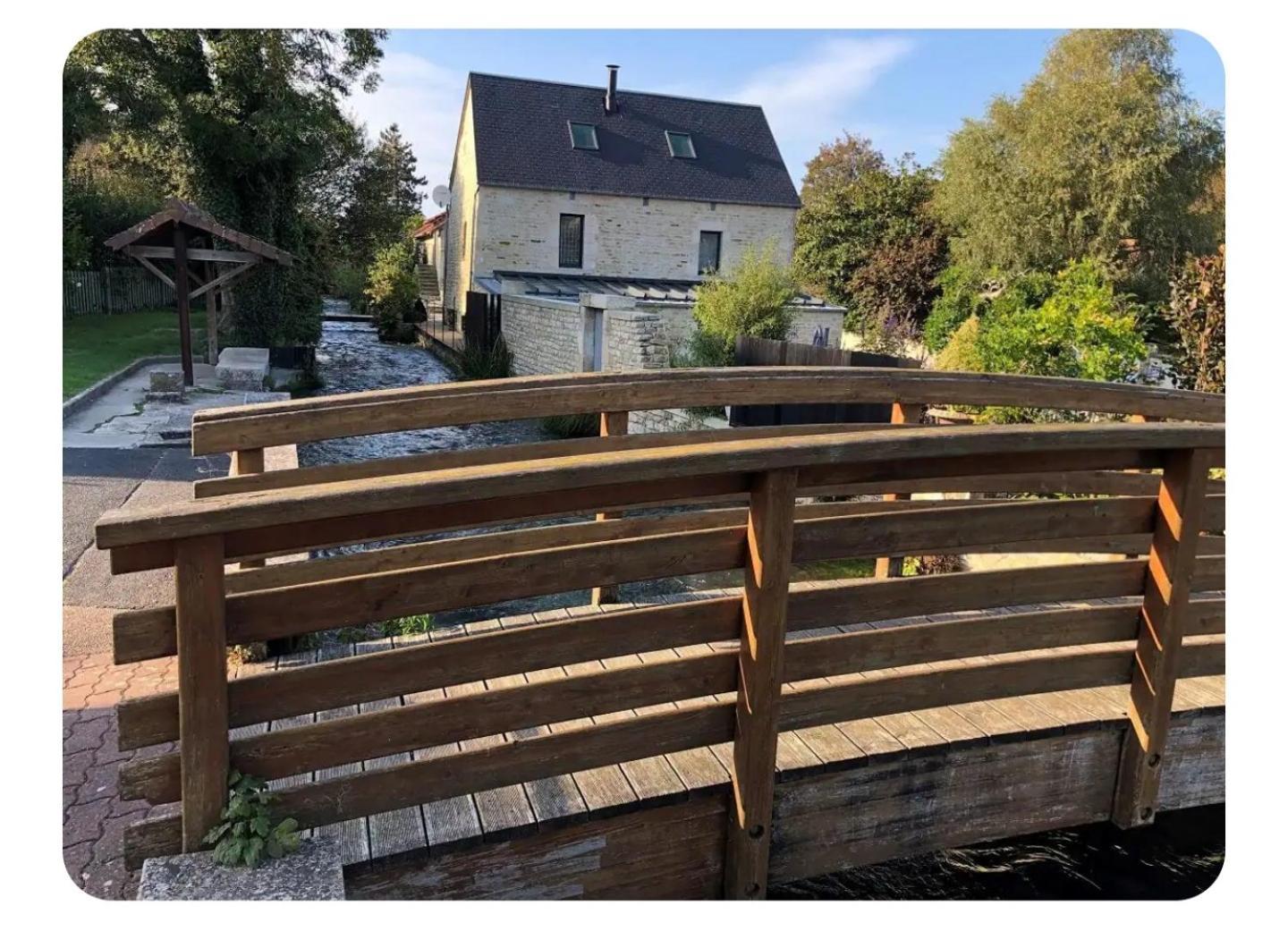 Logement Cosy Parking Prive Situe Au Coeur Du Village Reviers Eksteriør bilde